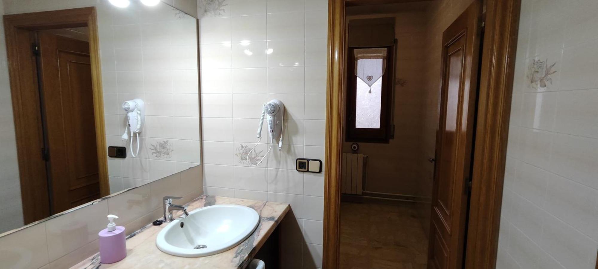 Cal Llop Sant Cugat de Sesgarrigues